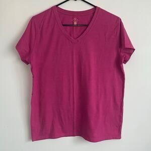 Blue Mountain Women’s V‑Neck Tee – Magenta – Size L – Cotton/Poly/Spandex Blend